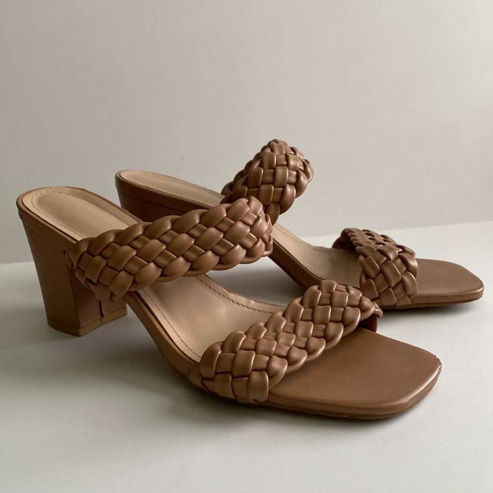 Braided Double Strapped Tan Slip-On Sandals With 3 Inch Chunky Heel Size 10